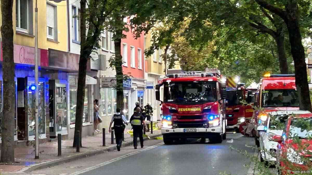 Dunstabzugshaube fängt Feuer – zwei Bewohner kommen ins Krankenhaus