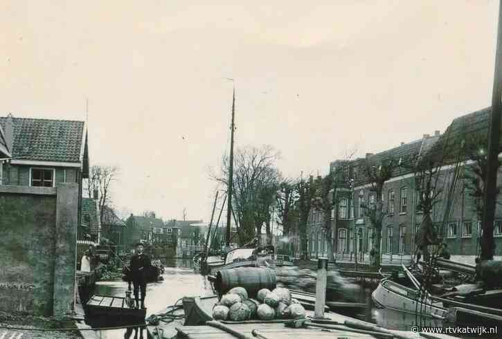 Vaartocht over Oude Rijn met Oranjevereniging