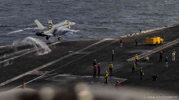 Trump wuift zorgen over uitgeputte bemanning USS Abraham Lincoln weg