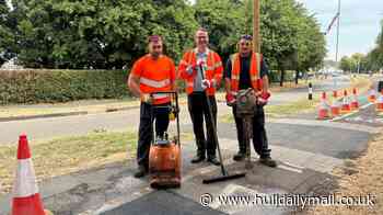 Hull councillor goes 'to the floor' and spends a day in Highway Operations