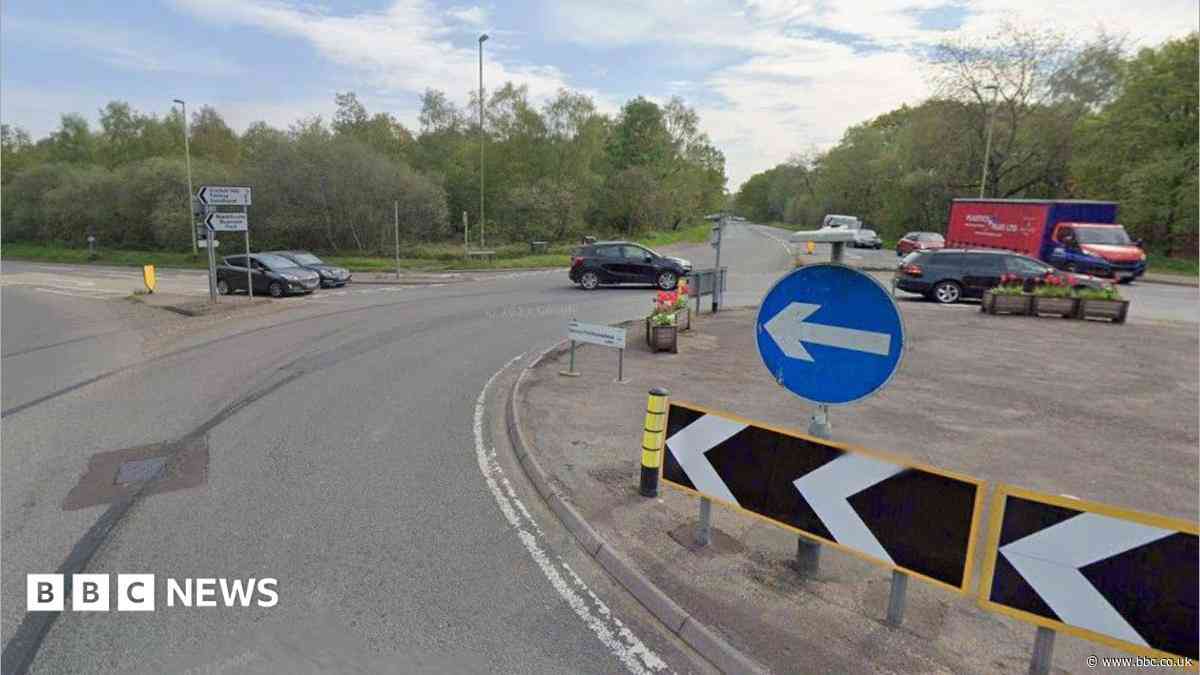Man arrested after 18-year-old dies in car crash