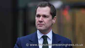 Reform UK announces welfare plans with long-term claimants made to clean high streets