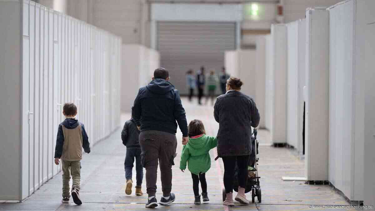 Mehr Migranten reisen freiwillig aus – aber die „Rückführungsoffensive“ bleibt bislang ein Versprechen