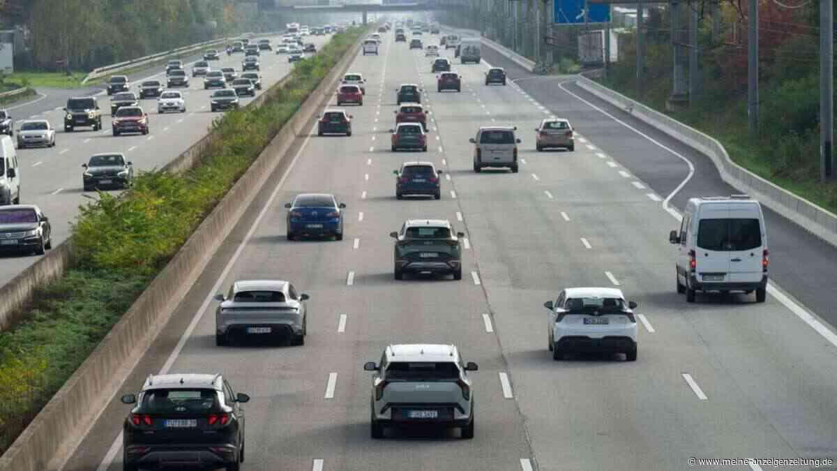 Auto bleibt erste Wahl – Verkehrsmittel für die Reise