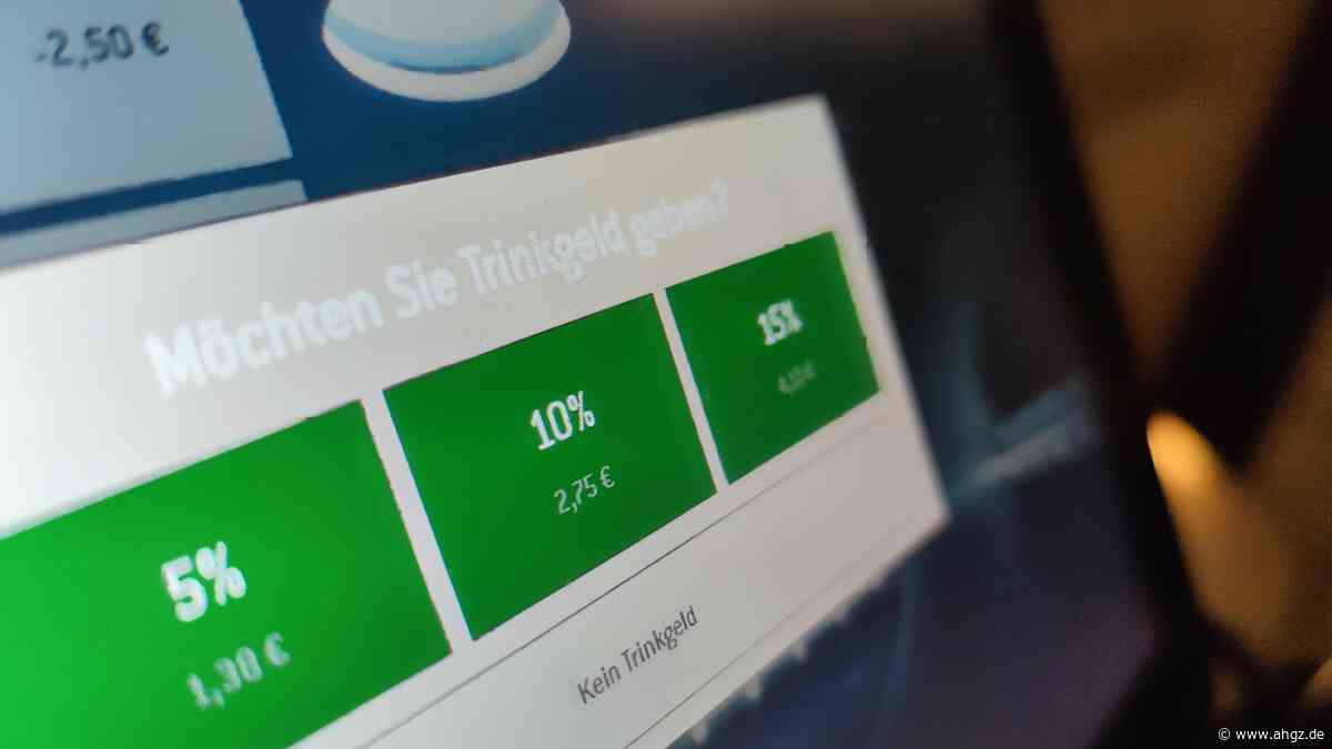 Umfrage: Gemischte Gefühle bei digitalem Trinkgeld