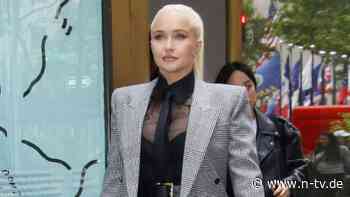 "Sei nicht weg. Bitte": Stars trauern um Hayden Panettiere
