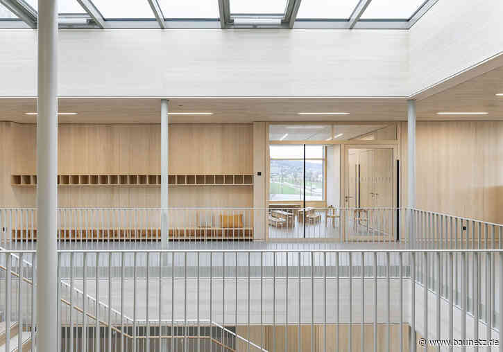 Kompakte Box mit hellem Kern - Kita bei Koblenz von Lüttin Architekten
