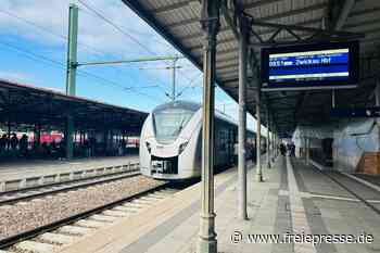 Freiberg: Kinder legen Solarmodule auf Bahngleise