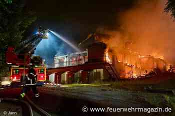 FEU4 in Hamburg: Löschwasser auf 74 Meter hohen Wulmsberg gepumpt
