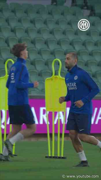 Çalhanoğlu putting in the work. 💪🖤💙