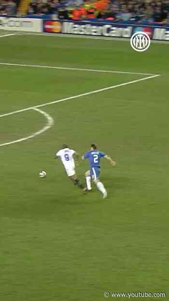 Eto’o doing what Eto’o does ⚽🖤💙