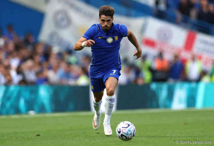 Chelsea slap eye-watering £100m price tag on Manchester City target Pedro Neto