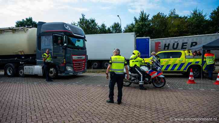Ruim dertig boetes op eerste dag handhavingsactie Merwedebrug