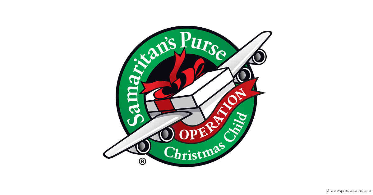 FAMILIES PACK SCHOOL SUPPLIES IN SHOEBOX GIFTS FOR CHILDREN IN NEED