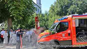 Jubiläum und Fahrzeugweihe: Feuerwehren Wang und Volkmannsdorferau feiern zusammen
