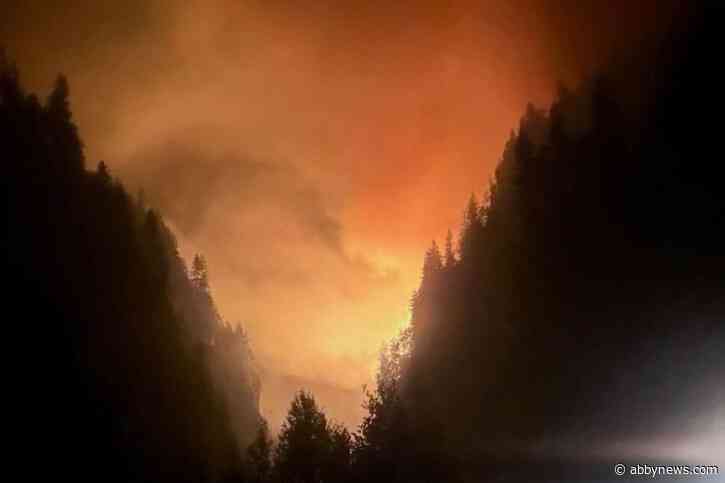 UPDATE: Evacuation order continues for rural Beaton properties, amid Johnson Creek wildfire