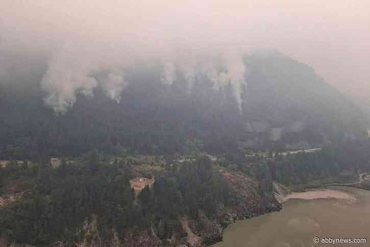 Ainslie Creek wildfire threatens historic Alexandra Lodge in Fraser Canyon