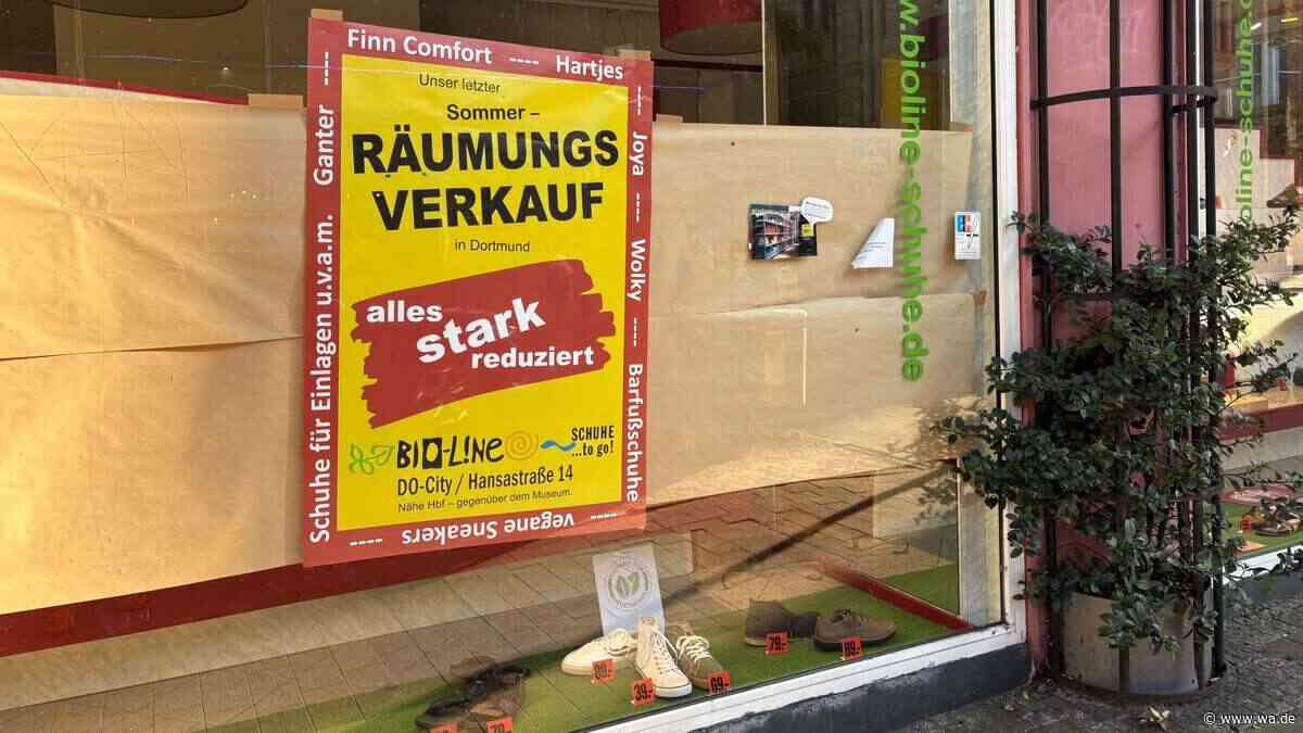 Bekanntes Schuhgeschäft in der Innenstadt schließt – Räumungsverkauf läuft
