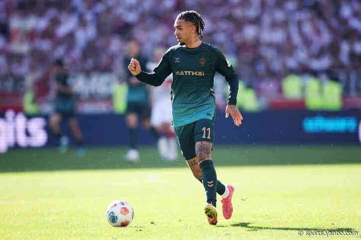 Werder Bremen’s Karim Coulibaly (19) and Justin Njinmah (25) appear headed to Ligue 1