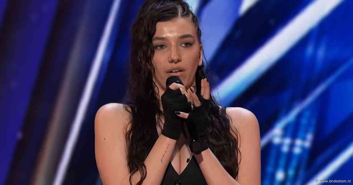 Nederlandse Brook Lynn (23) bereikt liveshows America’s got talent: ‘Ze weet niet hoe goed ze is’