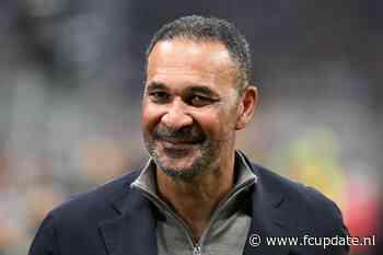 Ruud Gullit kijkt vol verbijstering naar Eredivisie: 'Ze zijn zó verschrikkelijk slecht!'