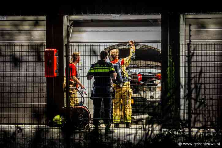 Koolstofmonoxidemelder slaat alarm tijdens werkzaamheden aan auto