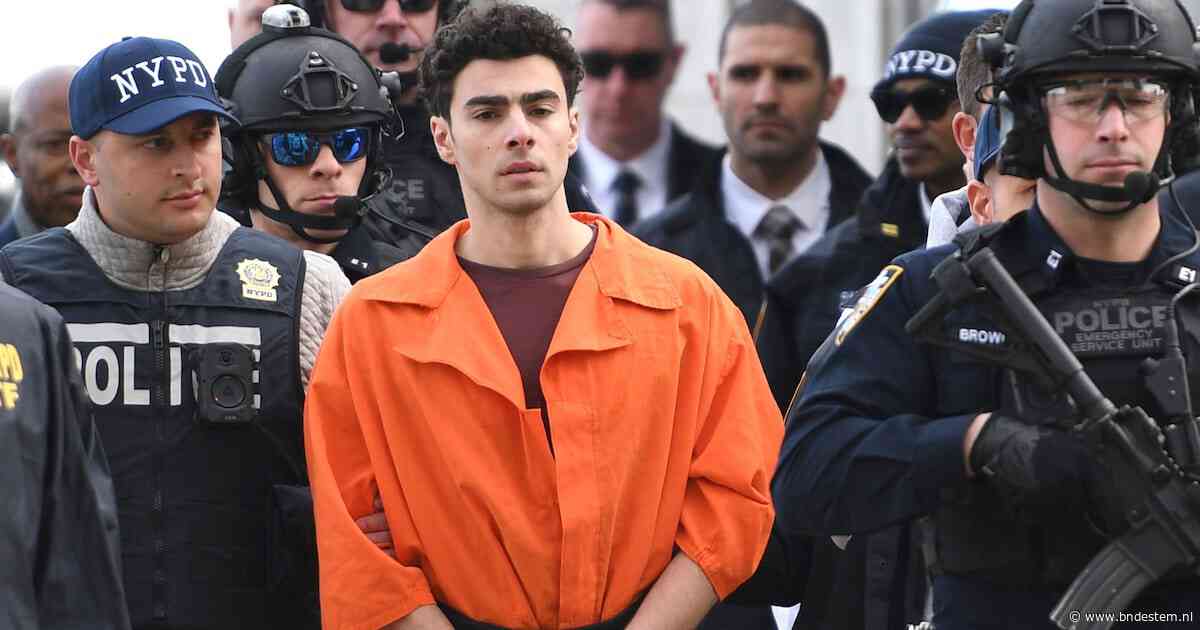Proces verdachte van moord op verzekeringsbaas voor rechtbank in New York uitgesteld na bekentenis