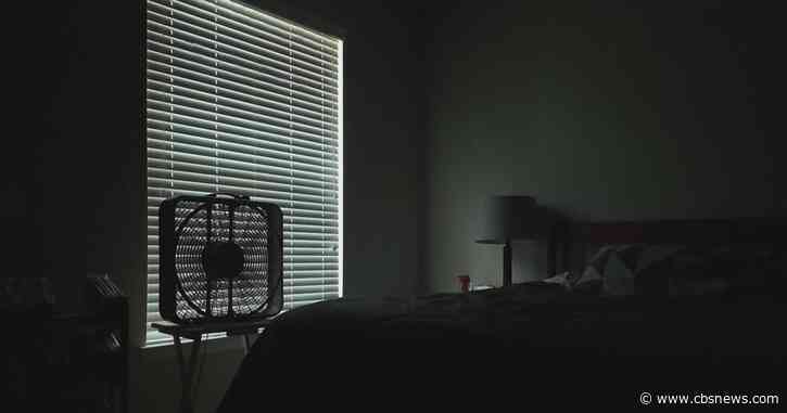Atlanta mother and son endure nearly 2 years without working AC: "It's just too hot in here, and it's just not fair to have to suffer like this"