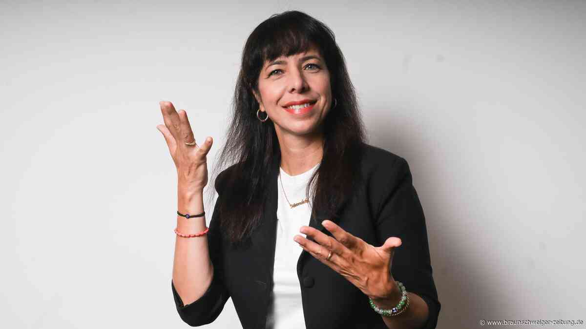 Elif Eralp: Früher das „laute Türkenkind“ – heute der Star der Linken in Berlin