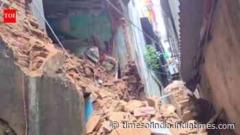 1 killed, 19 injured after building collapses in Kolkata; rescue operations underway