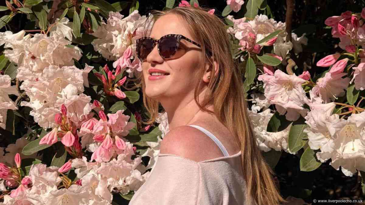 Woman, 29, told knee pain was likely caused by 'tripping in her heels' now faces losing her legs