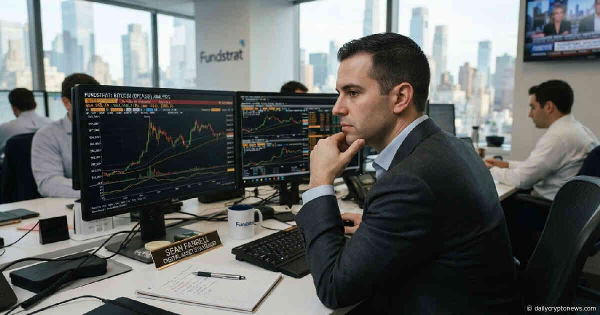Fundstrat Analyst Warns of 30% Bitcoin Swing After Historic Calm