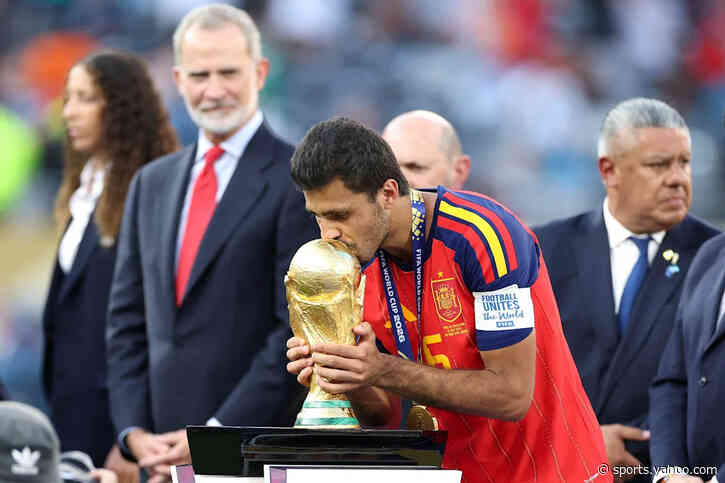 Real Madrid offered €45 million for Barcelona-bound superstar – report