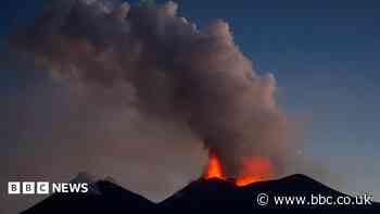 US hiker dies after being struck by lightning on Mount Etna
