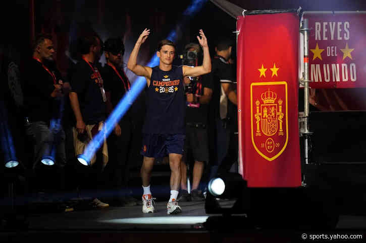 Barcelona fan-favourite’s €55m Manchester United transfer links have no basis – Romano