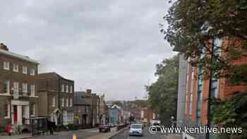 Three arrested after after teen stabbed on a Kent high street