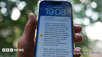 Wildfire phone alert was 'entirely appropriate', government says