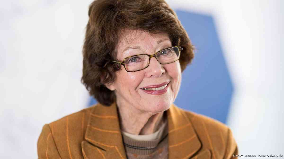 Star aus Versehen: Marianne Koch wird 95