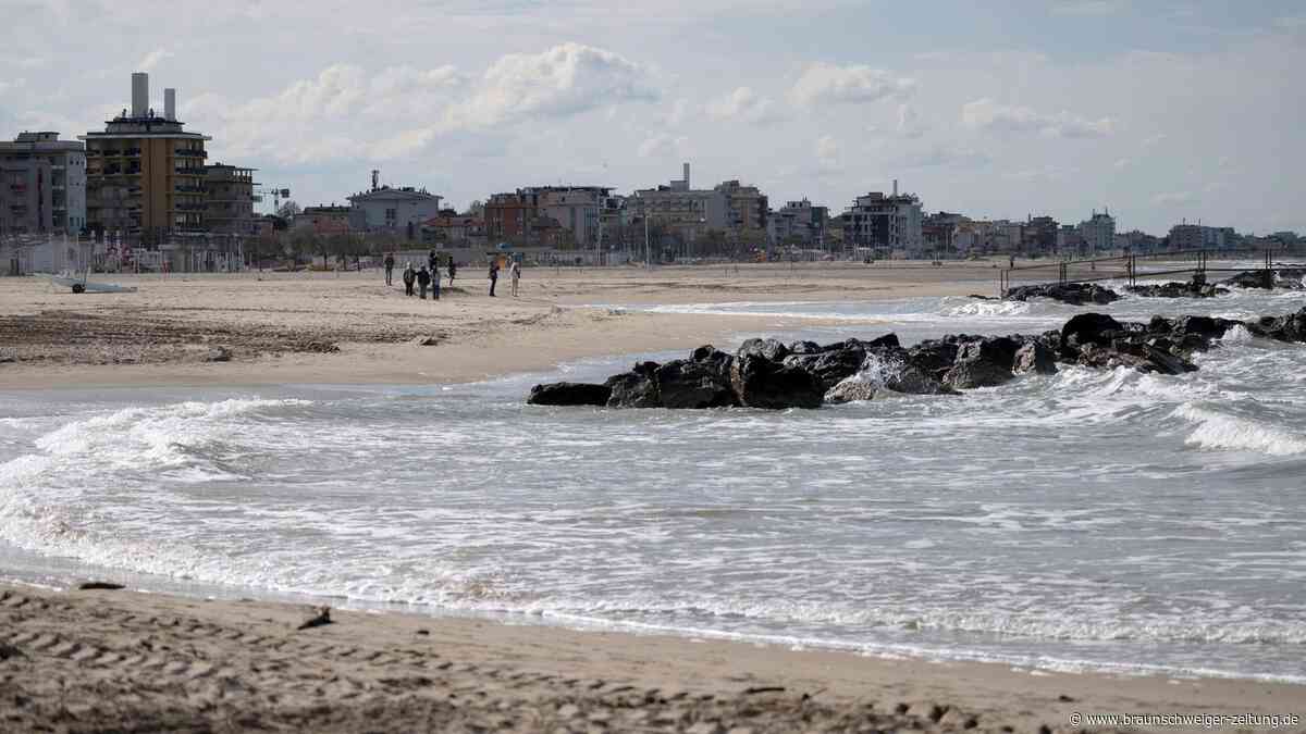 Makabrer Fund an Italiens Küste: Urlauberin entdeckt Urne mit Asche aus Deutschland