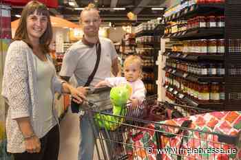 Ansturm bei Supermarkt-Eröffnung auf altem Industriegelände im Erzgebirge