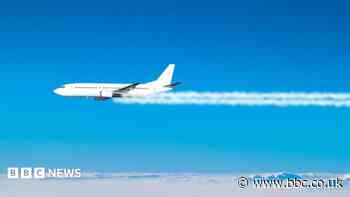 AI to help planes avoid climate-warming 'sky graffiti'