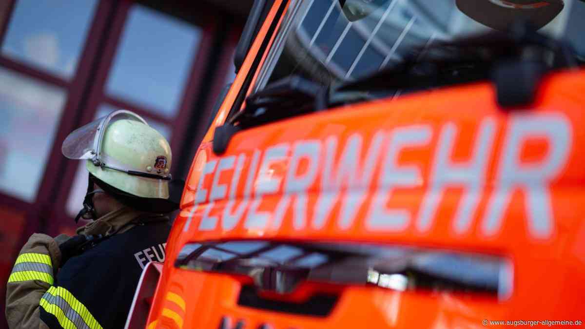 Brand in Mehrfamilienhaus: Zigarette soll Feuer im Badezimmer ausgelöst haben
