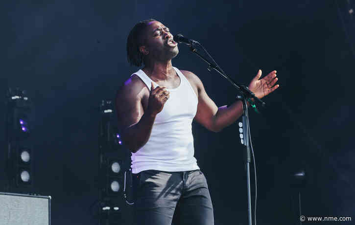 Bloc Party get “hit by a very big love” on buoyant new single ‘Pigwig’