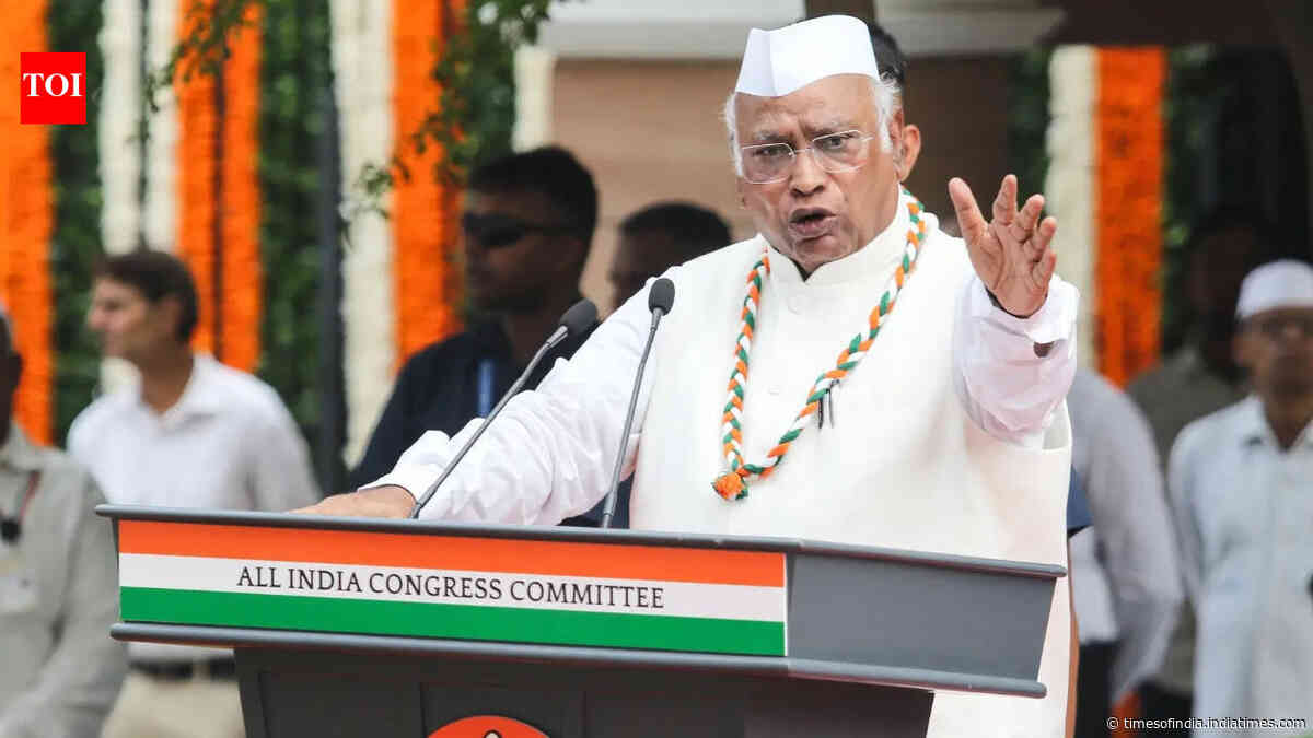 ‘Gandhi, Nehru, Patel sang the same Vande Mataram’: Kharge hits back at BJP amid row
