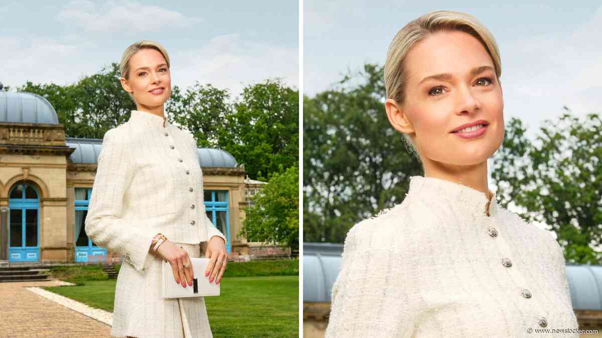 Erieke (35) vindt dat elegante vrouwen worden onderschat: ’Tijdens vergaderingen merk ik dat mensen eerst een man aanspreken’