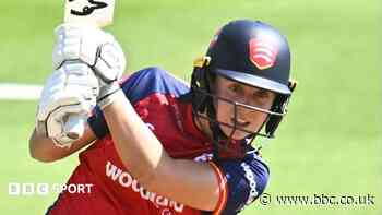 England international Grewcock signs new Essex deal
