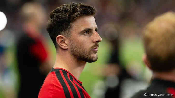 Mount absent from Man Utd training