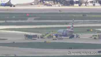 American Airlines plane blows 2 tires during landing at O'Hare
