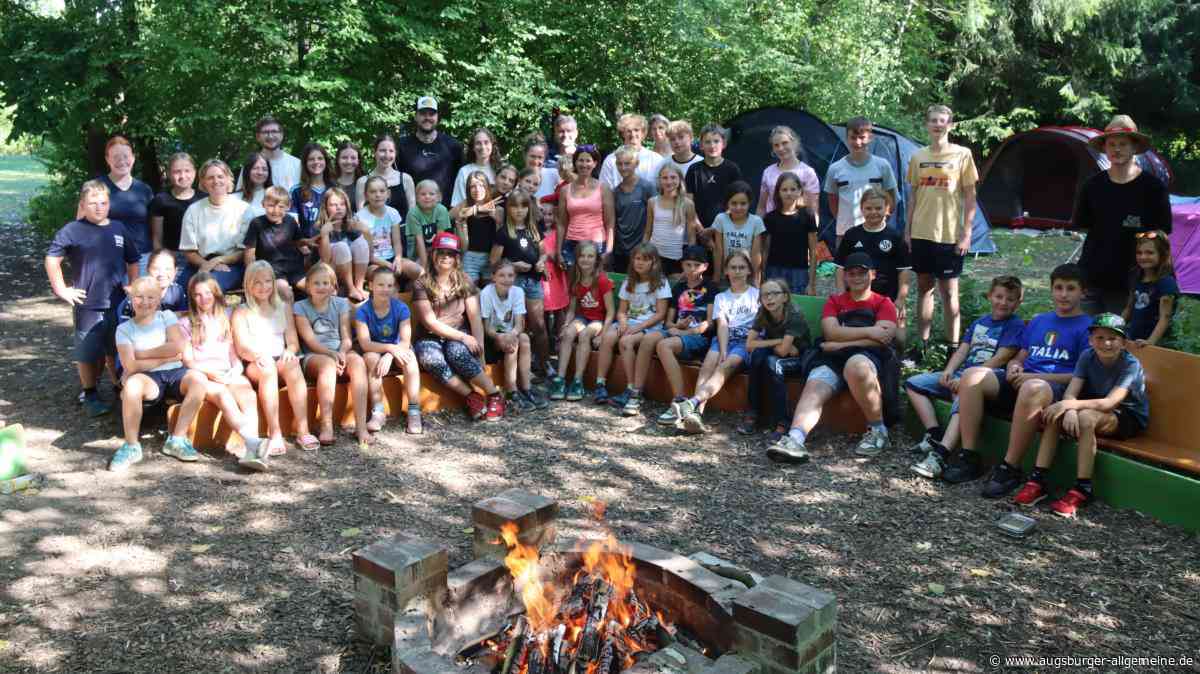 Feriencamp in Rott: Kochen am Feuer, Diskuswerfen und eine Nachtwanderung