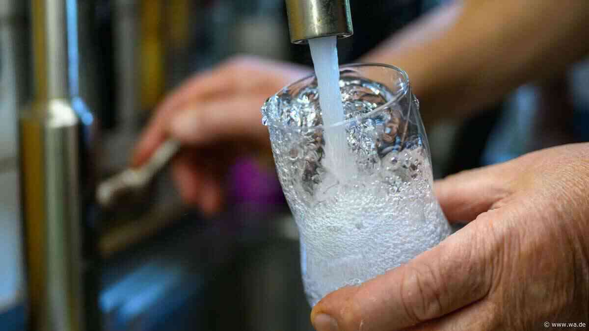 Leitungswasser für 3,60 Euro: Preis-Analyse aus Österreich zeigt Problem, das auch in München für Ärger sorgt